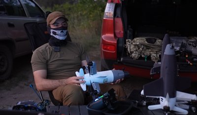 Дрони-перехоплювачі: як готуватимуть військових до польотів на Черкащині Дрони-перехоплювачі: як готуватимуть військових до польотів на Черкащині