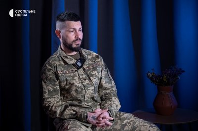Мексиканець із позивним "Бетмен" воює за Україну: історія бійця, який знайшов тут сенс життя Мексиканець із позивним "Бетмен" воює за Україну: історія бійця, який знайшов тут сенс життя
