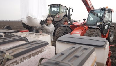 Посівна під сирени: як тривоги сповільнюють роботу аграріїв на Черкащині Посівна під сирени: як тривоги сповільнюють роботу аграріїв на Черкащині