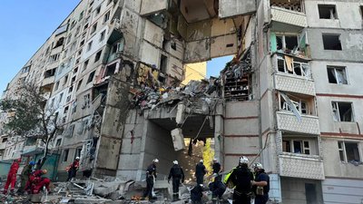 влучання у багатоповерхівку Метробудівників влучання у багатоповерхівку Метробудівників