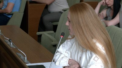 Почалась, але не закінчилась: у Чернігові депутати зібралися на сесію міськради Почалась, але не закінчилась: у Чернігові депутати зібралися на сесію міськради