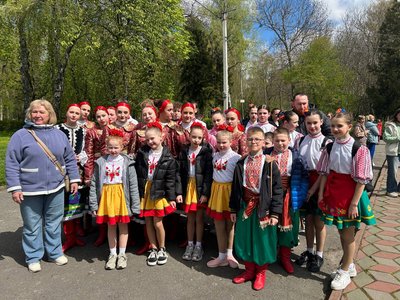 Колективи з різних куточків України доєдналися до встановлення рекорду, 2 травня 2026 року, Хмельницький Колективи з різних куточків України доєдналися до встановлення рекорду, 2 травня 2026 року, Хмельницький