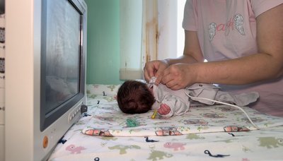 "Була загроза моєму життю": хмельничанка народила дитину масою 1,5 кг, попри заборону лікарів