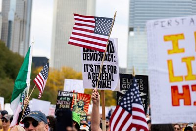 У США пройшли протести "No Kings" проти Трампа