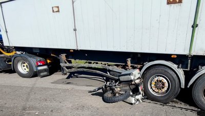 ДТП на Черкащині: мотоцикл зіштовхнувся з вантажівкою, є загиблий ДТП на Черкащині: мотоцикл зіштовхнувся з вантажівкою, є загиблий