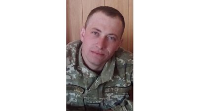 На Чернігівщині попрощалися з п'ятьма захисниками На Чернігівщині попрощалися з п'ятьма захисниками