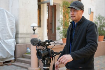 Кіно на лінії фронту. Чеський режисер знімає фільм про життя підлітків у Херсоні