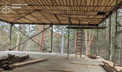 Незаконне будівнцтво готелю на Харківщині Незаконне будівнцтво готелю на Харківщині