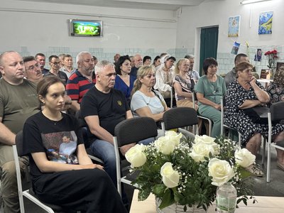 “Я живу зараз за двох”: вечір пам’яті Олександра Бакликова в Лебедині “Я живу зараз за двох”: вечір пам’яті Олександра Бакликова в Лебедині