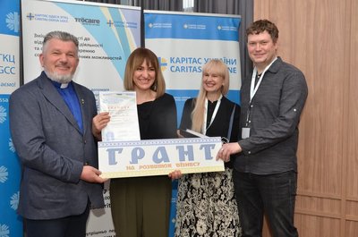 Ательє за грантові кошти. Як переселенка з Херсона втілила власну мрію в Одесі Ательє за грантові кошти. Як переселенка з Херсона втілила власну мрію в Одесі