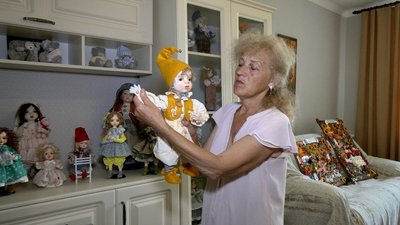 На Вінниччині майстриня створила близько 200 авторських ляльок ручної роботи На Вінниччині майстриня створила близько 200 авторських ляльок ручної роботи