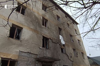 Пошкоджений гуртожиток та 11 травмованих: наслідки російської атаки по Одесі. Фото Пошкоджений гуртожиток та 11 травмованих: наслідки російської атаки по Одесі. Фото