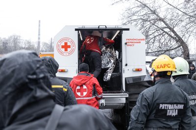 Столичні рятувальники тренувались долати наслідки повені. У КМДА назвали райони з ризиком підтоплень Столичні рятувальники тренувались долати наслідки повені. У КМДА назвали райони з ризиком підтоплень