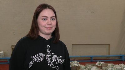 "Роз’їдуться по всій лінії фронту": чернігівські волонтери готують солодощі для дітей з прифронтових територій "Роз’їдуться по всій лінії фронту": чернігівські волонтери готують солодощі для дітей з прифронтових територій