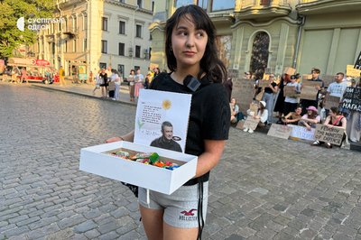 «Реформи, а не схеми»: в Одесі близько 200 людей вийшли на ходу на підтримку Михайла Федорова «Реформи, а не схеми»: в Одесі близько 200 людей вийшли на ходу на підтримку Михайла Федорова