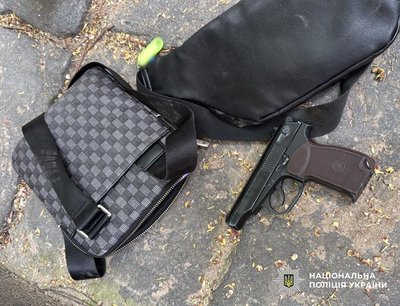 Викрадення, побиття та $50 тисяч "боргу": на Одещині затримали трьох молодиків Викрадення, побиття та $50 тисяч "боргу": на Одещині затримали трьох молодиків