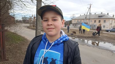 У Житомирі четверо школярів облаштували блокпост і зібрали 20 тисяч гривень для рятувальників У Житомирі четверо школярів облаштували блокпост і зібрали 20 тисяч гривень для рятувальників