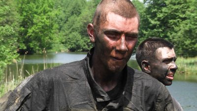 На Житомирщині курсанти одеської Військової академії отримали марунові берети ДШВ На Житомирщині курсанти одеської Військової академії отримали марунові берети ДШВ