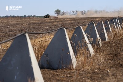 Оборонні укріплення в полях Херсонщини, липень 2025 року