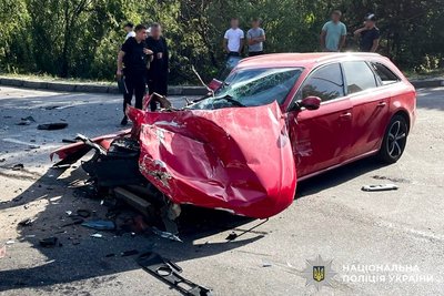 Зіткнулися три легковики та вантажівка у Вараші на Рівненщині Зіткнулися три легковики та вантажівка у Вараші на Рівненщині