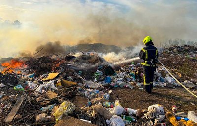 Пожежі в екосистемах: на Черкащині за добу вигоріло понад 35 гектарів Пожежі в екосистемах: на Черкащині за добу вигоріло понад 35 гектарів
