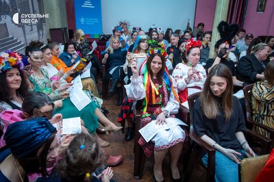В одеському центрі "Мігдаль" відзначають Пурим: понад сто дітей зібралися на святкування В одеському центрі "Мігдаль" відзначають Пурим: понад сто дітей зібралися на святкування