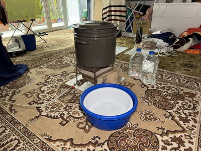Без світла, води та опалення: в яких умовах живуть мешканці будинку на Баранівці у Сумах після атаки РФ