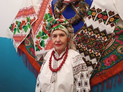 Родинні хустки, рушники та сорочки, яким понад півстоліття: історія Людмили Степаненко з Житомирщини Родинні хустки, рушники та сорочки, яким понад півстоліття: історія Людмили Степаненко з Житомирщини