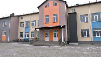 Чоловіки — на фронті, жінки — на заробітках: як живе прикордоння Волині Чоловіки — на фронті, жінки — на заробітках: як живе прикордоння Волині