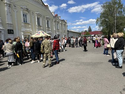 "На душі сумно, але водночас дуже тепло": у місті на Черкащині відбувся доброчинний концерт для родин захисників "На душі сумно, але водночас дуже тепло": у місті на Черкащині відбувся доброчинний концерт для родин захисників