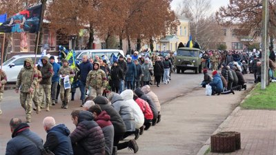 Прощання з бійцями на Чернігівщині 25 листопада 2025: поховали чотирьох бійців Прощання з бійцями на Чернігівщині 25 листопада 2025: поховали чотирьох бійців