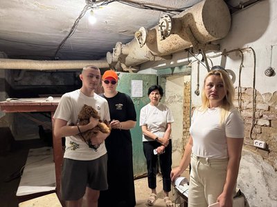Сморід та нечистоти. У Кропивницькому затопило укриття в підвалі будинку Сморід та нечистоти. У Кропивницькому затопило укриття в підвалі будинку