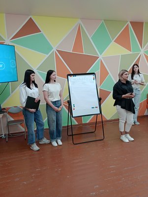 "Місце сили для молоді". У Свесі на Сумщині відкрився простір для психологічної підтримки "Місце сили для молоді". У Свесі на Сумщині відкрився простір для психологічної підтримки