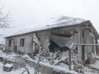 Наслідки фіксують у кількох районах: росіяни атакували Київщину Наслідки фіксують у кількох районах: росіяни атакували Київщину