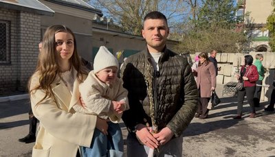 Дмитро та Софія Юрик разом з донькою Аделіною, Вербна неділя, 5 квітня 2026, Тернопіль Дмитро та Софія Юрик разом з донькою Аделіною, Вербна неділя, 5 квітня 2026, Тернопіль