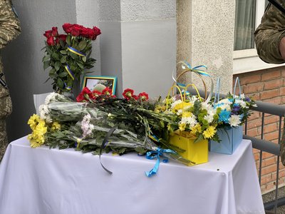 Вшанування воїна Андрія Буданцева: у Полтаві відкрили дошку