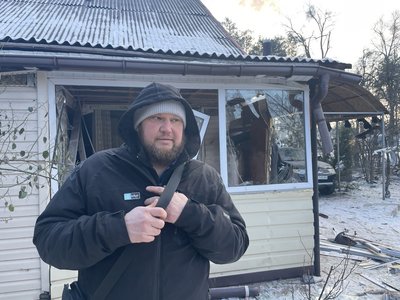 "Мені немає, де жити". Армія РФ обстріляла будинки в Охтирці: очевидці розповідають про наслідки "Мені немає, де жити". Армія РФ обстріляла будинки в Охтирці: очевидці розповідають про наслідки