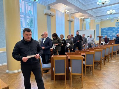 "Людина з військовим досвідом": депутати обрали нового голову Черкаської облради "Людина з військовим досвідом": депутати обрали нового голову Черкаської облради