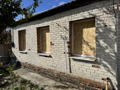 Зруйновані будинки після атаки Полтави «Бандеролями»: де живуть багатодітні родини Зруйновані будинки після атаки Полтави «Бандеролями»: де живуть багатодітні родини
