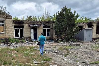 "Вночі – гупає, вдень – так собі, ми звикли». Фоторепортаж з прифронтового Золотого Колодязя на Донеччині "Вночі – гупає, вдень – так собі, ми звикли». Фоторепортаж з прифронтового Золотого Колодязя на Донеччині