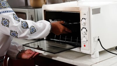 "Кулінарний спадок": як готували на Рівненщині весільні "гуски", якими пригощали дітей