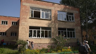 "Вогняні шари падали у садочок – люди почали кричати": що розповідають очевидні про нічну атаку РФ на Чернігів "Вогняні шари падали у садочок – люди почали кричати": що розповідають очевидні про нічну атаку РФ на Чернігів