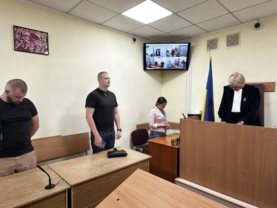 Водію Tesla, який в’їхав у паркову у Полтаві, обрали запобіжний захід Водію Tesla, який в’їхав у паркову у Полтаві, обрали запобіжний захід