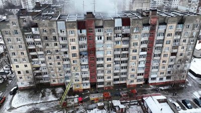 На пожежі в квартирі багатоповерхівки у Житомирі виявили тіло людини На пожежі в квартирі багатоповерхівки у Житомирі виявили тіло людини
