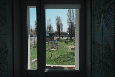 У гуртожитку для ВПО у Харкові замінили вікна У гуртожитку для ВПО у Харкові замінили вікна