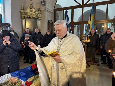 У Херсоні попрощалися з військовими Олександром Рибіцьким та Денисом Гудемовичем У Херсоні попрощалися з військовими Олександром Рибіцьким та Денисом Гудемовичем