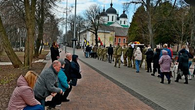 У Ніжині попрощалися з захисником Сергієм Ласим У Ніжині попрощалися з захисником Сергієм Ласим