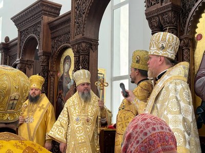 На Київщині предстоятель УПЦ Епіфаній освятив храм святого апостола Андрія Первозваного На Київщині предстоятель УПЦ Епіфаній освятив храм святого апостола Андрія Первозваного