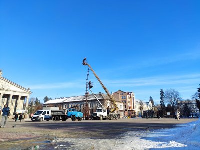 головна ялинка міста, відкриття ялинки в Тернополі головна ялинка міста, відкриття ялинки в Тернополі