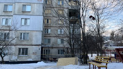 Багатоповерхівка у Салтівському районі Харкова, у якій стався вибух Багатоповерхівка у Салтівському районі Харкова, у якій стався вибух